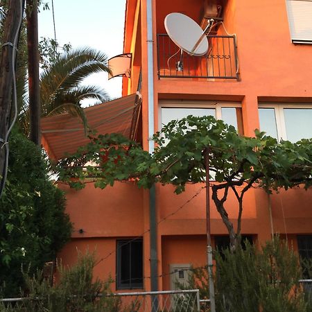 Holiday Home Orange Utjeha Exterior foto